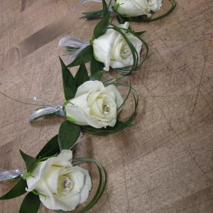 Corsages et boutonnières Archives - Fleuriste Valleyfield